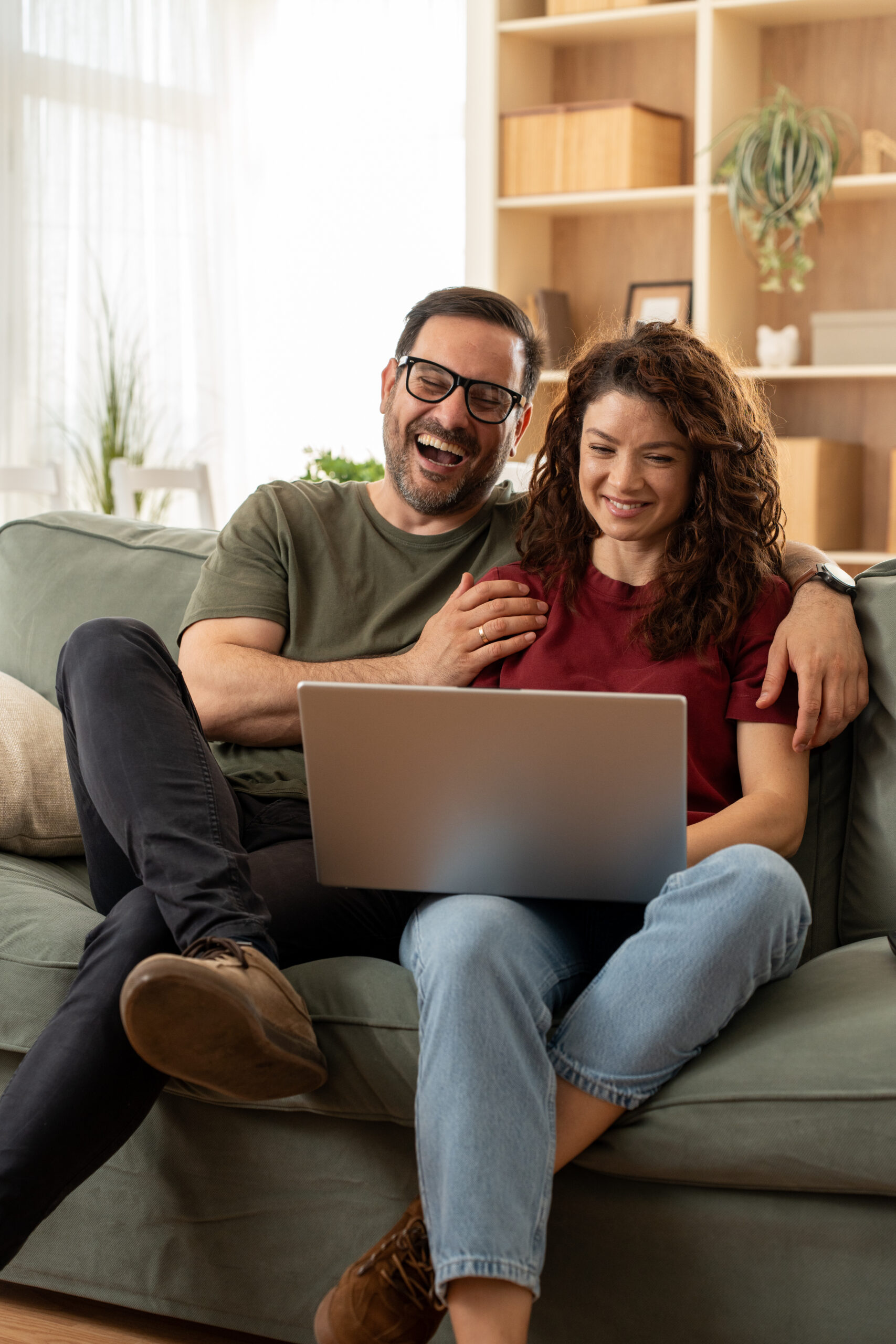 Family shopping for health insurance online